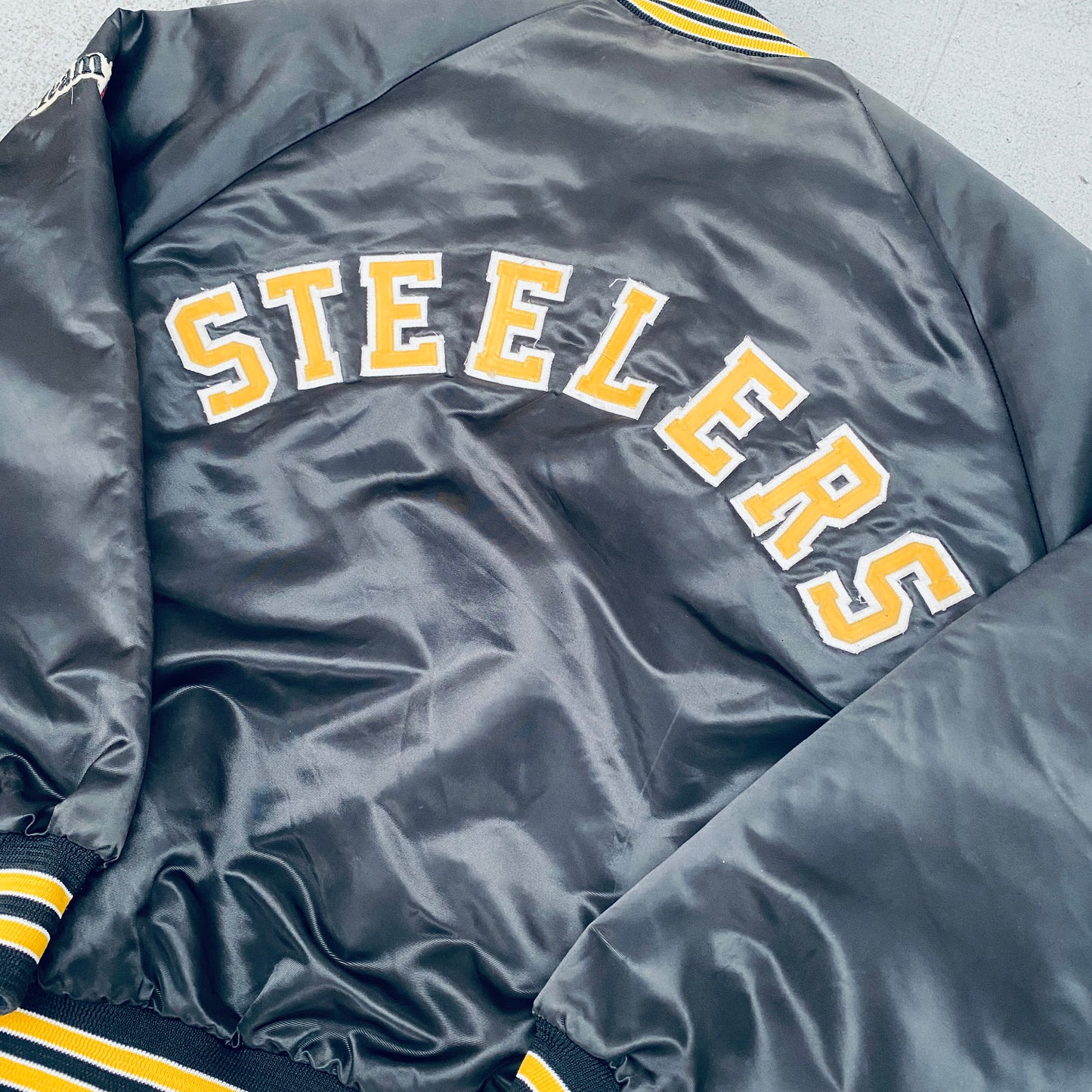 Pittsburgh Steelers: 1990's Chalk Line Satin Stitched Reverse Spellout Bomber Jacket (L)