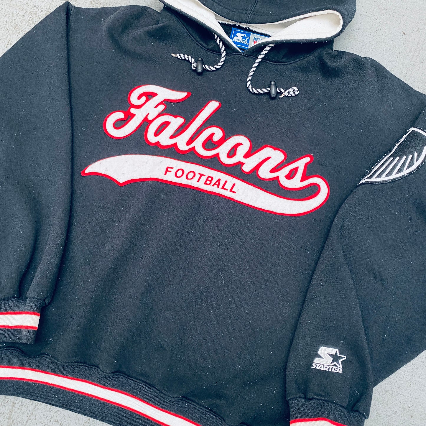 Atlanta Falcons: 1990's Stitched Script Spellout Starter Hoodie (M)