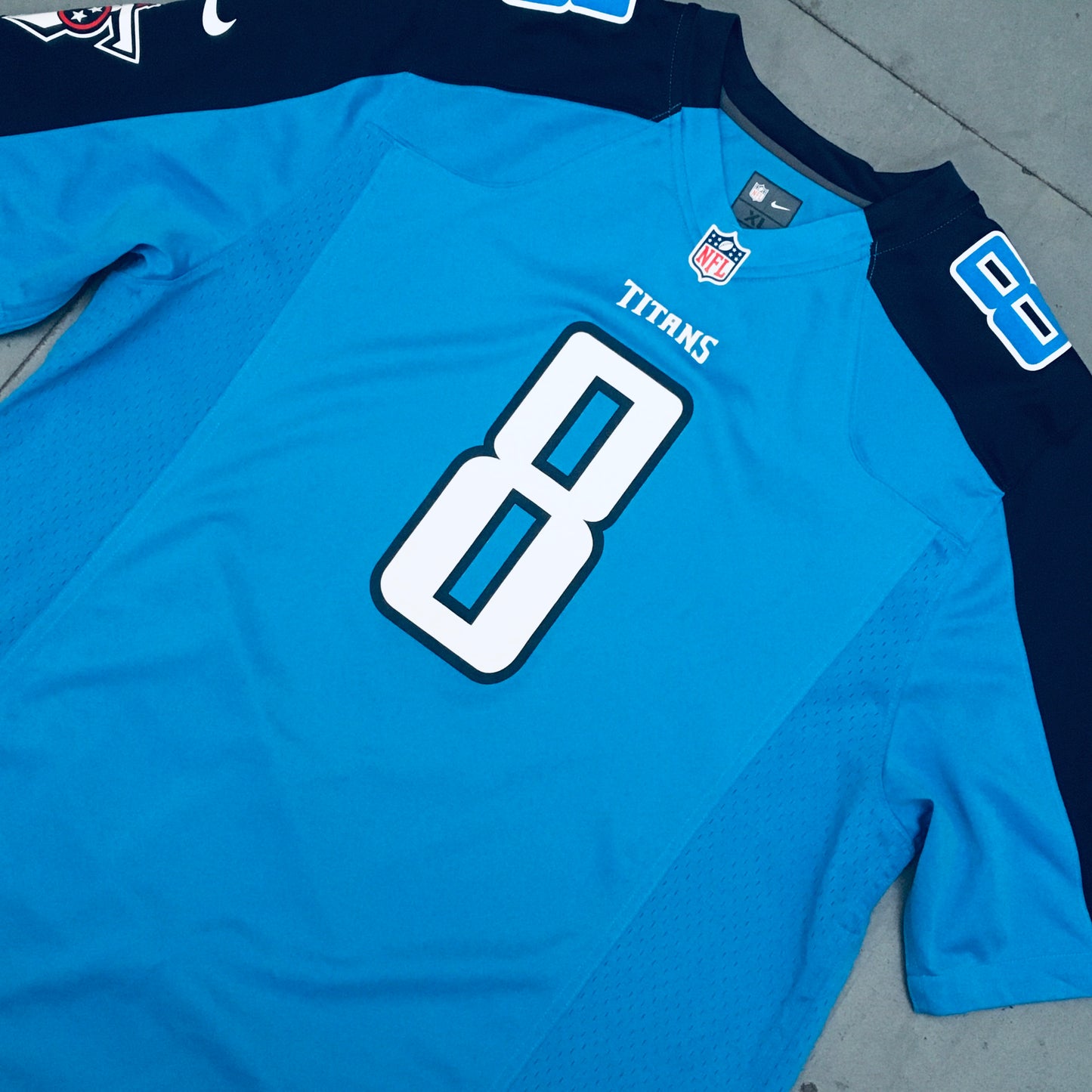 Tennessee Titans: Marcus Mariota 2015/16 Rookie (XL)