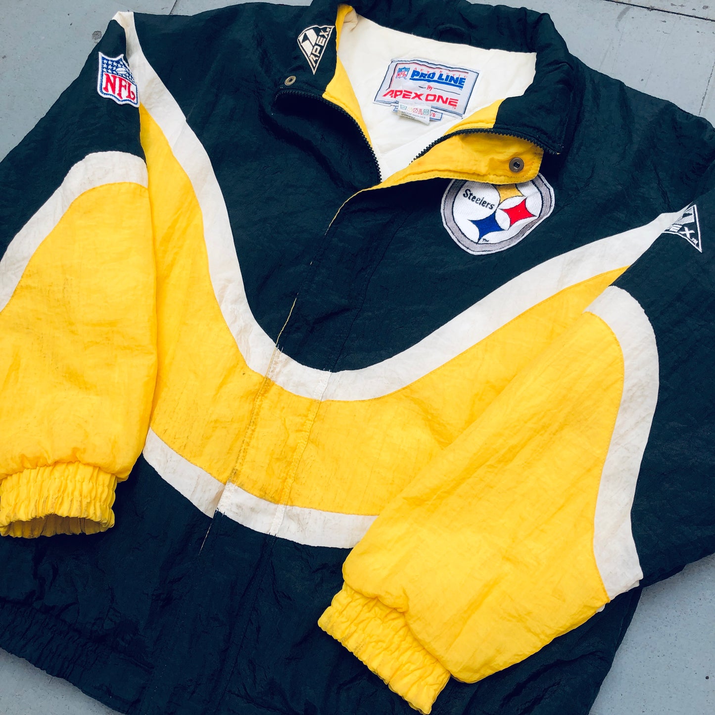 Pittsburgh Steelers: 1990's Apex One "Ice Cream Man" Wave Fullzip Proline Jacket (L)