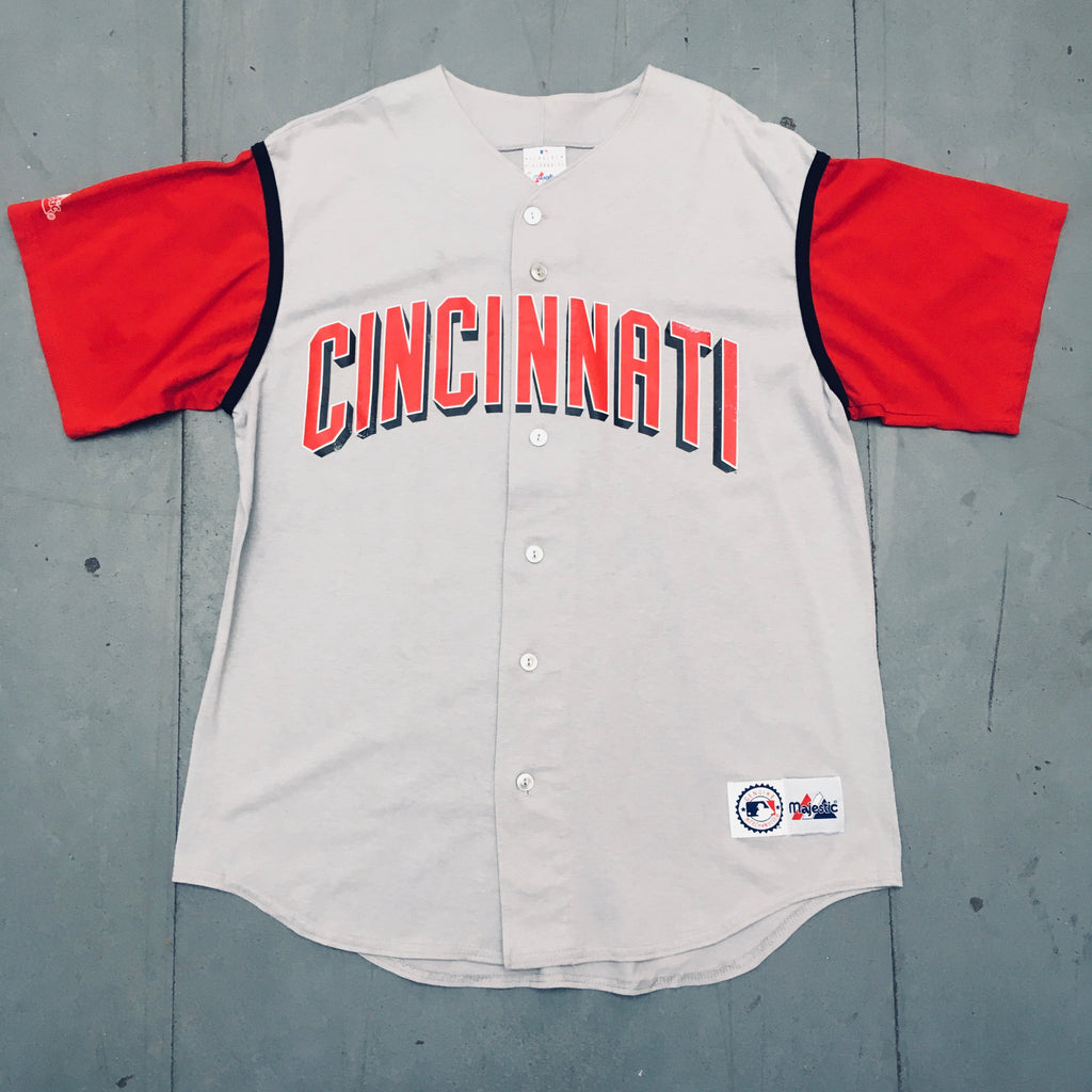 Cincinnati Reds: 1999 Grey/Red Majestic Road Jersey (L) – National