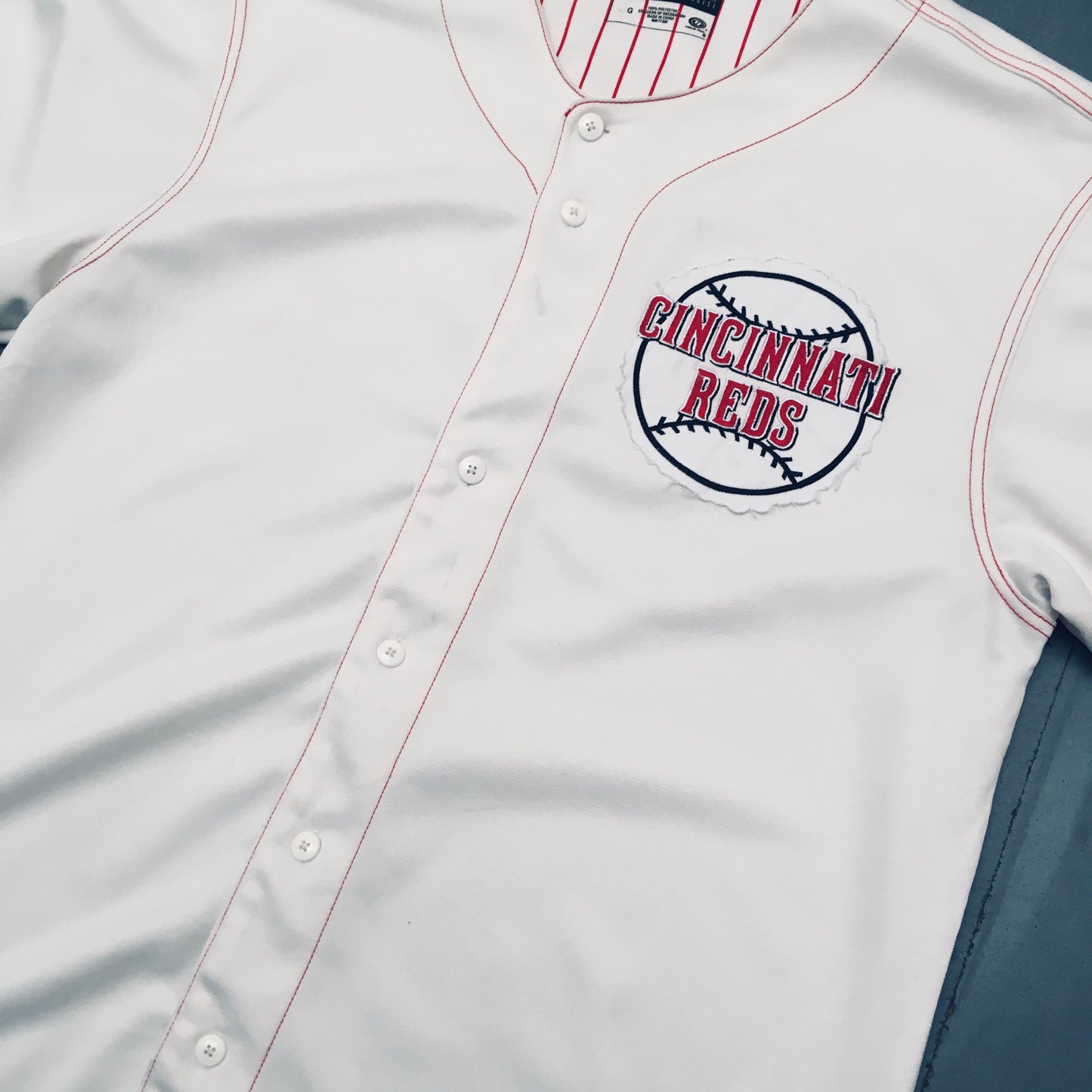 Cincinnati Reds: White True Fan Jersey (L)