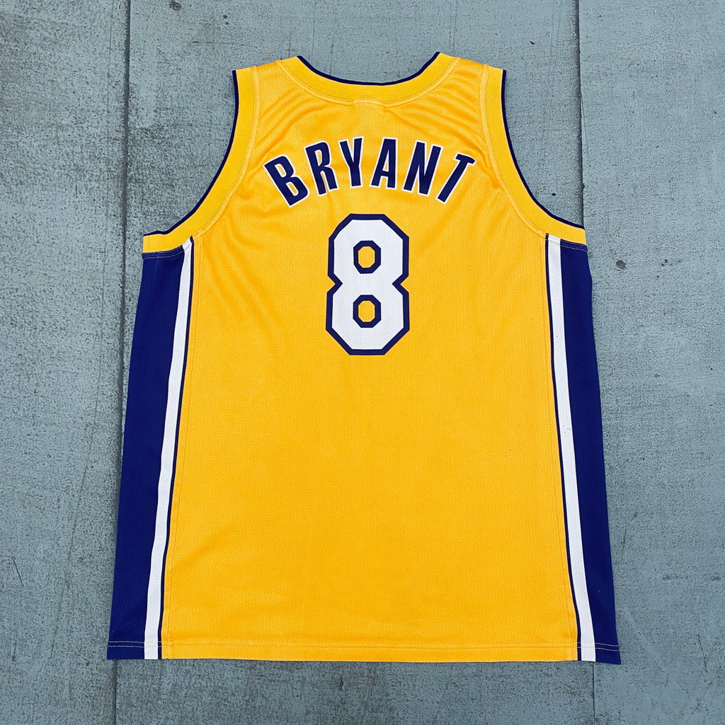 Los Angeles Lakers: Kobe Bryant 2001/02 Yellow Champion Jersey (M) –  National Vintage League Ltd.