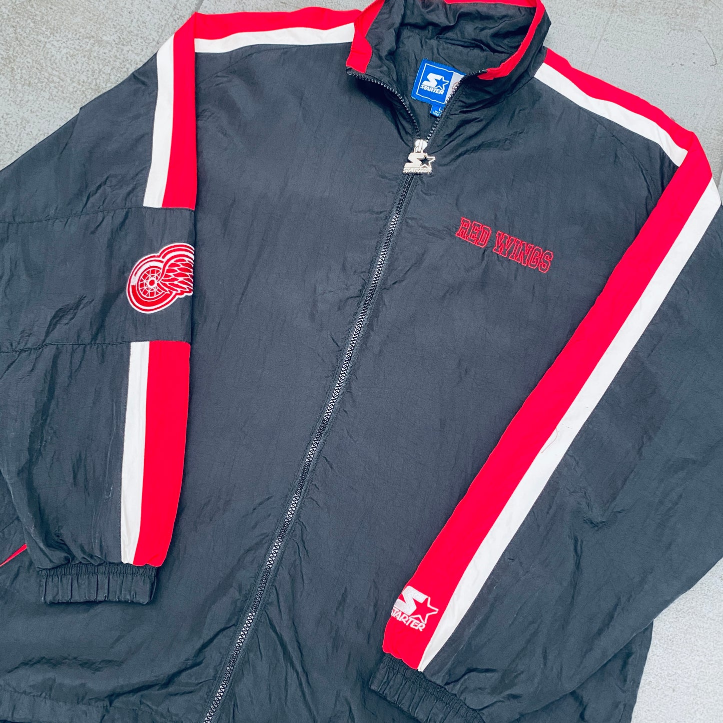 Detroit Red Wings: 1990's Blackout Fullzip Starter Windbreaker (L)