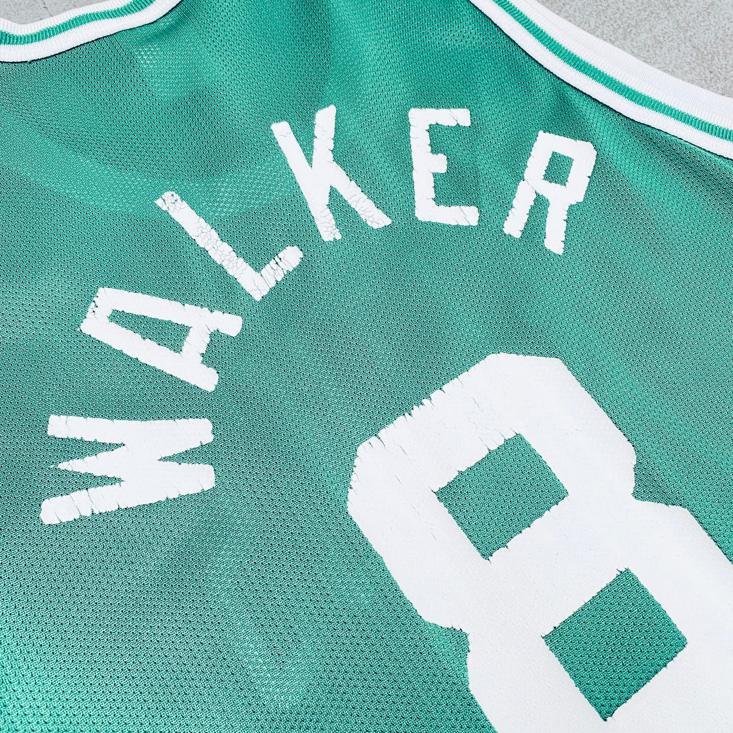 Boston Celtics: Antoine Walker 1996/97 Rookie Green Champion Jersey (L)