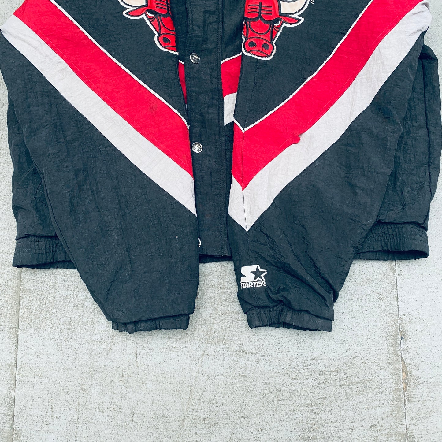 Chicago Bulls: 1990's NBA Authentics Fullzip Starter Chevron Jacket (XL)