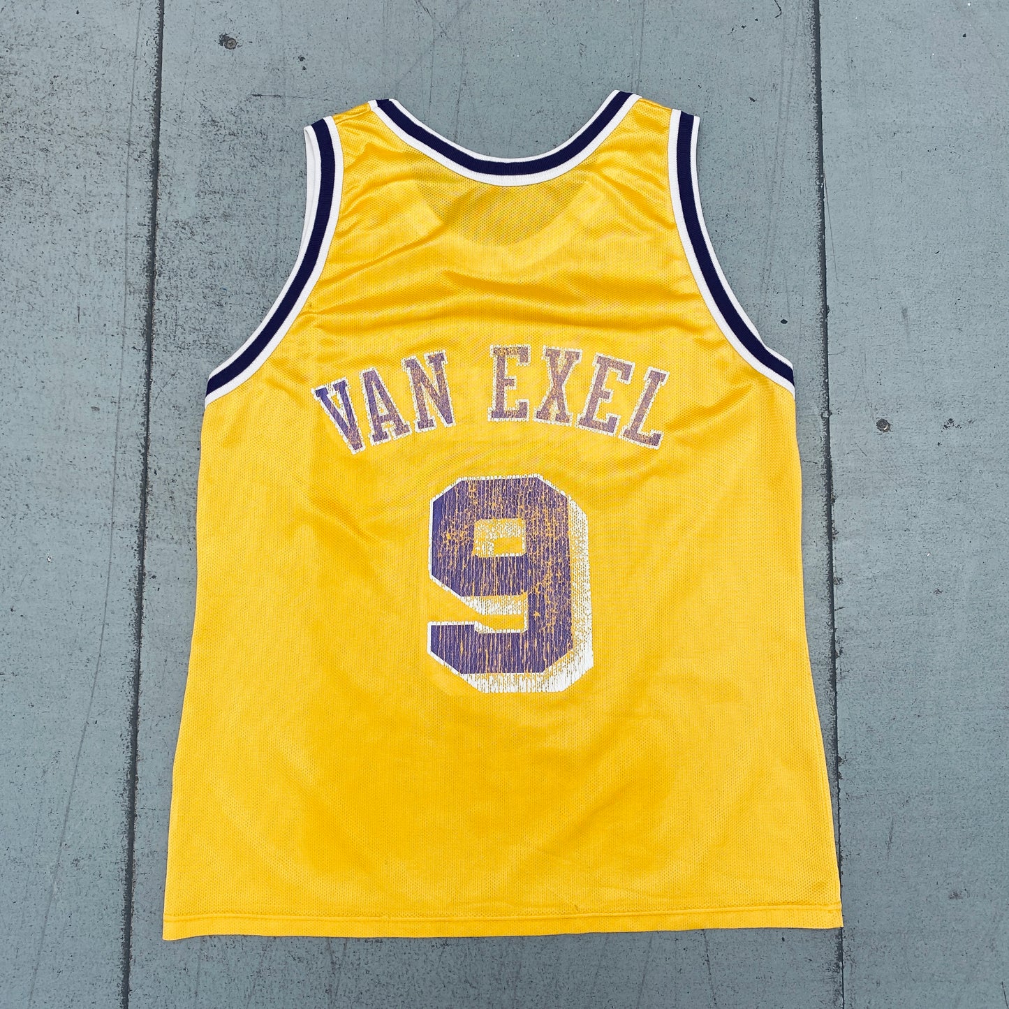 Los Angeles Lakers: Nick Van Exel 1994/95 Yellow Champion Jersey (M)