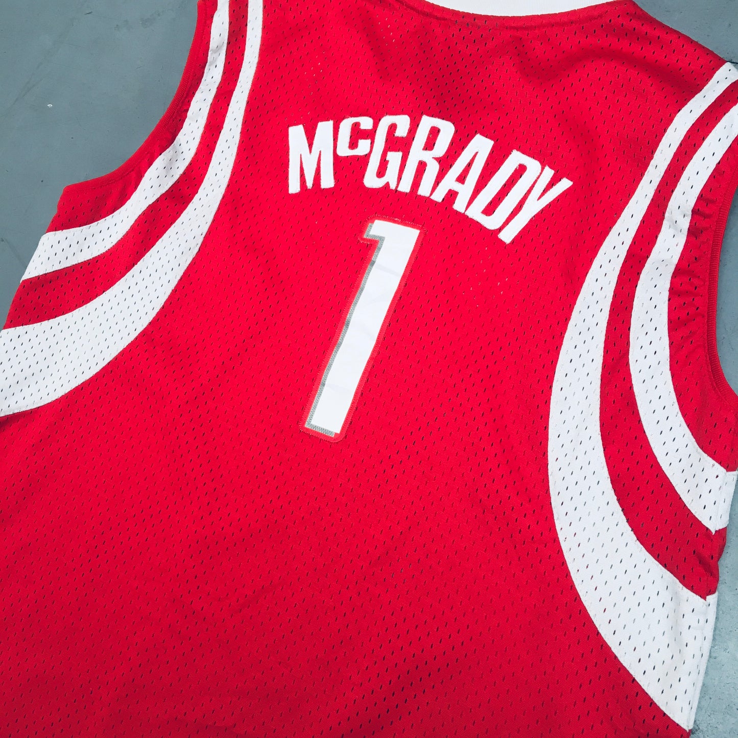 Houston Rockets: Tracy McGrady 2004/05 Red Reebok Stitched Jersey (S)