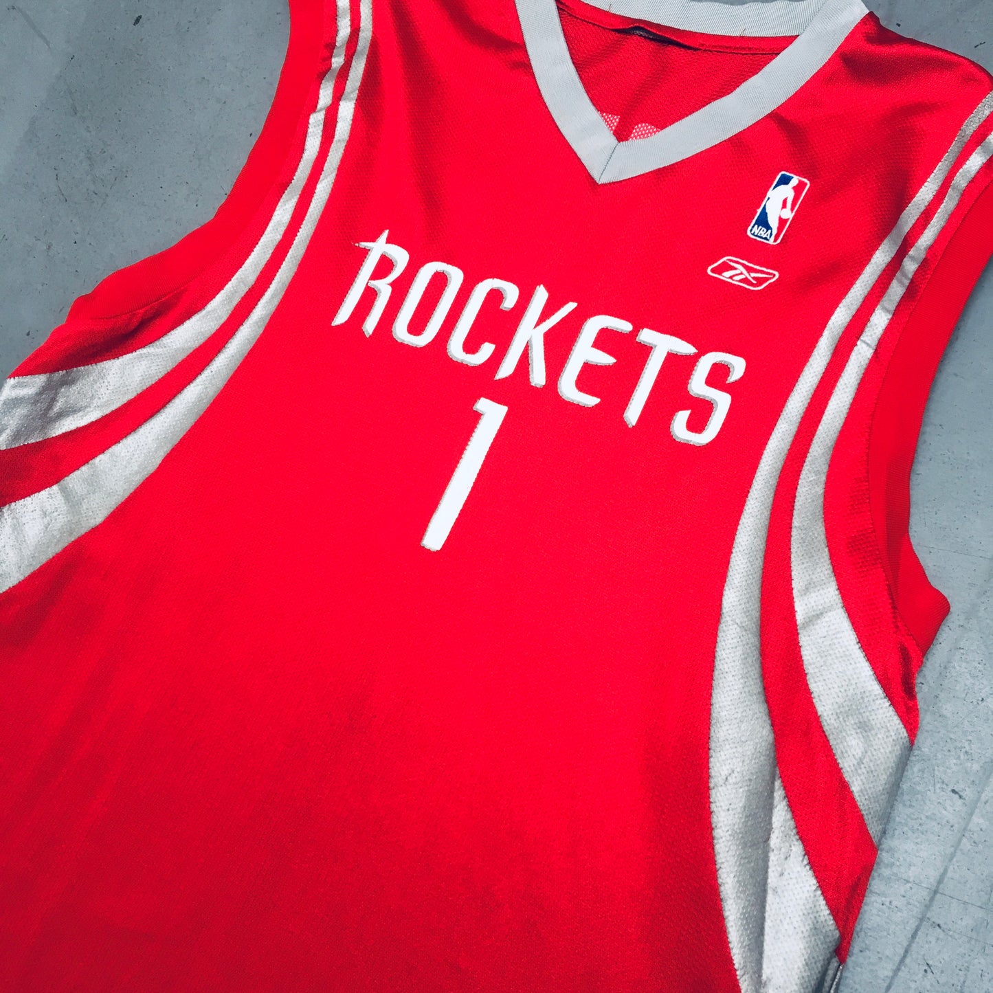 Houston Rockets: Tracy McGrady 2004/05 Red Reebok Jersey (M/L)