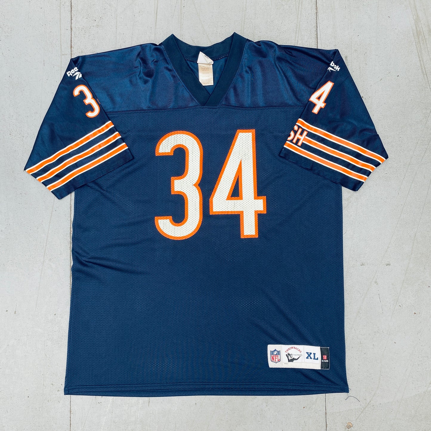 Chicago Bears: Walter Payton 1985 Throwback Jersey (XL)