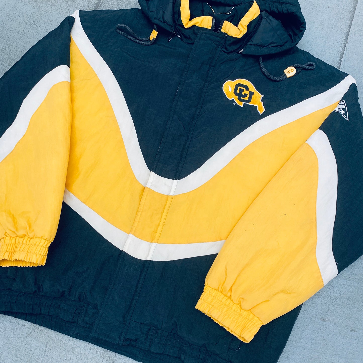 Colorado Buffaloes: 1990's Apex One "Ice Cream Man" Wave Fullzip Jacket (L)