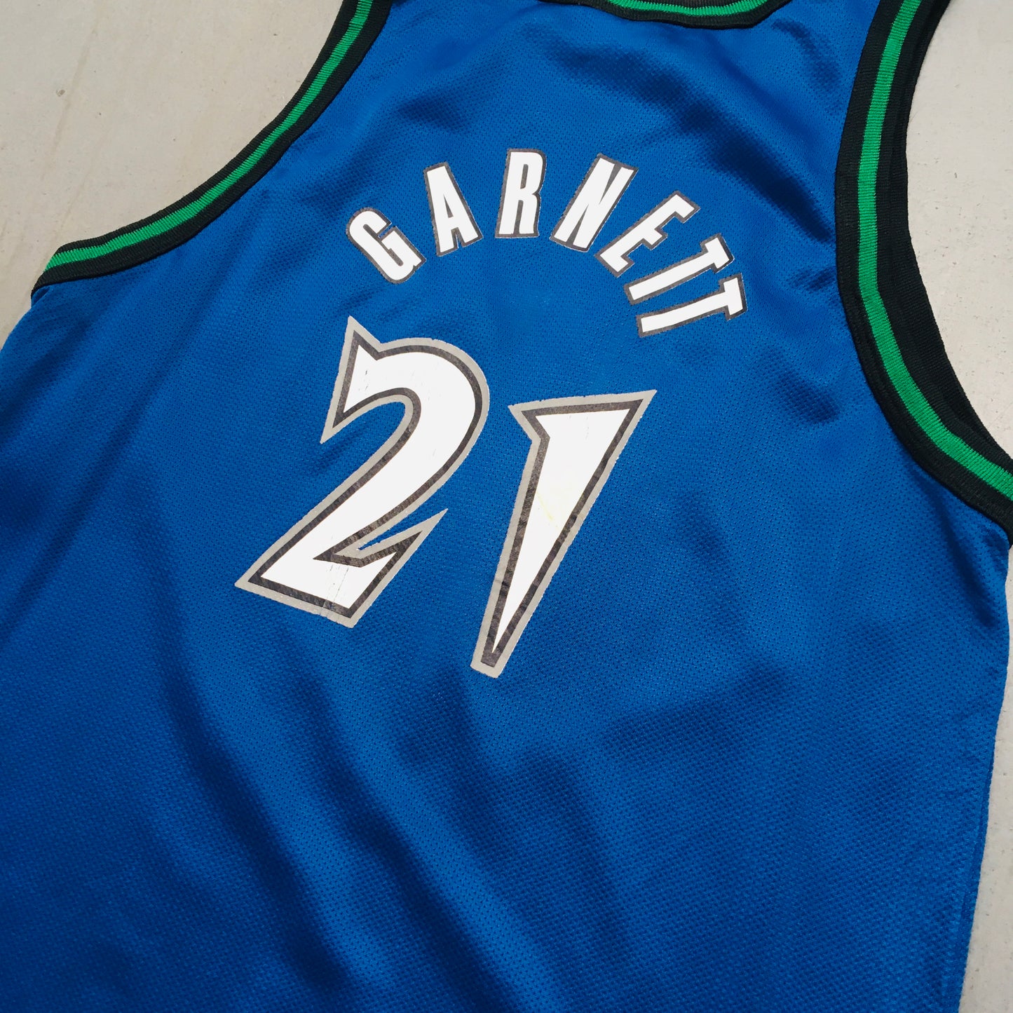 Minnesota Timberwolves: Kevin Garnett 1996/97 Blue Champion Jersey (S)