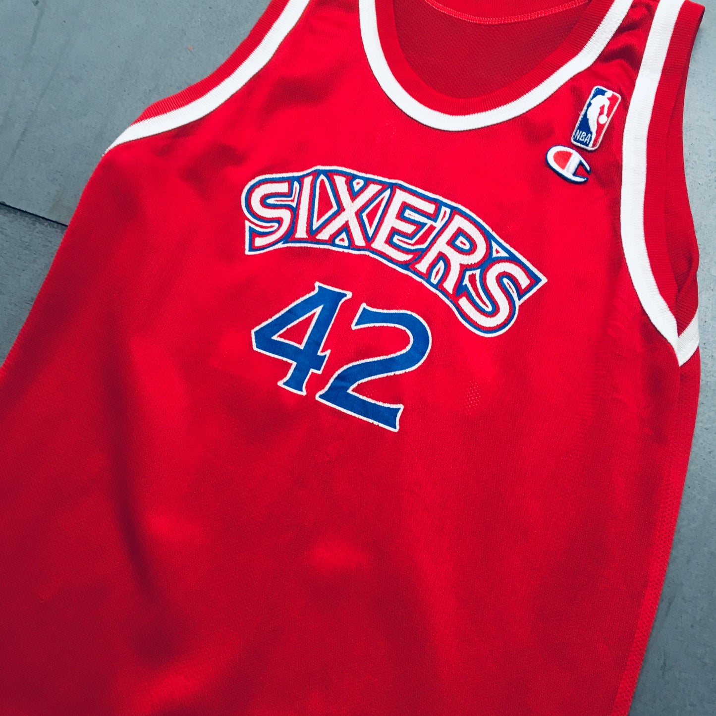 Philadelphia 76ers: Jerry Stackhouse Rookie 1995/96 Red Champion Jersey (XS)