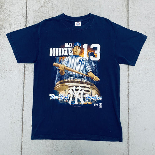 New York Yankees: 2004 Alex Rodriguez Graphic Tee (M)