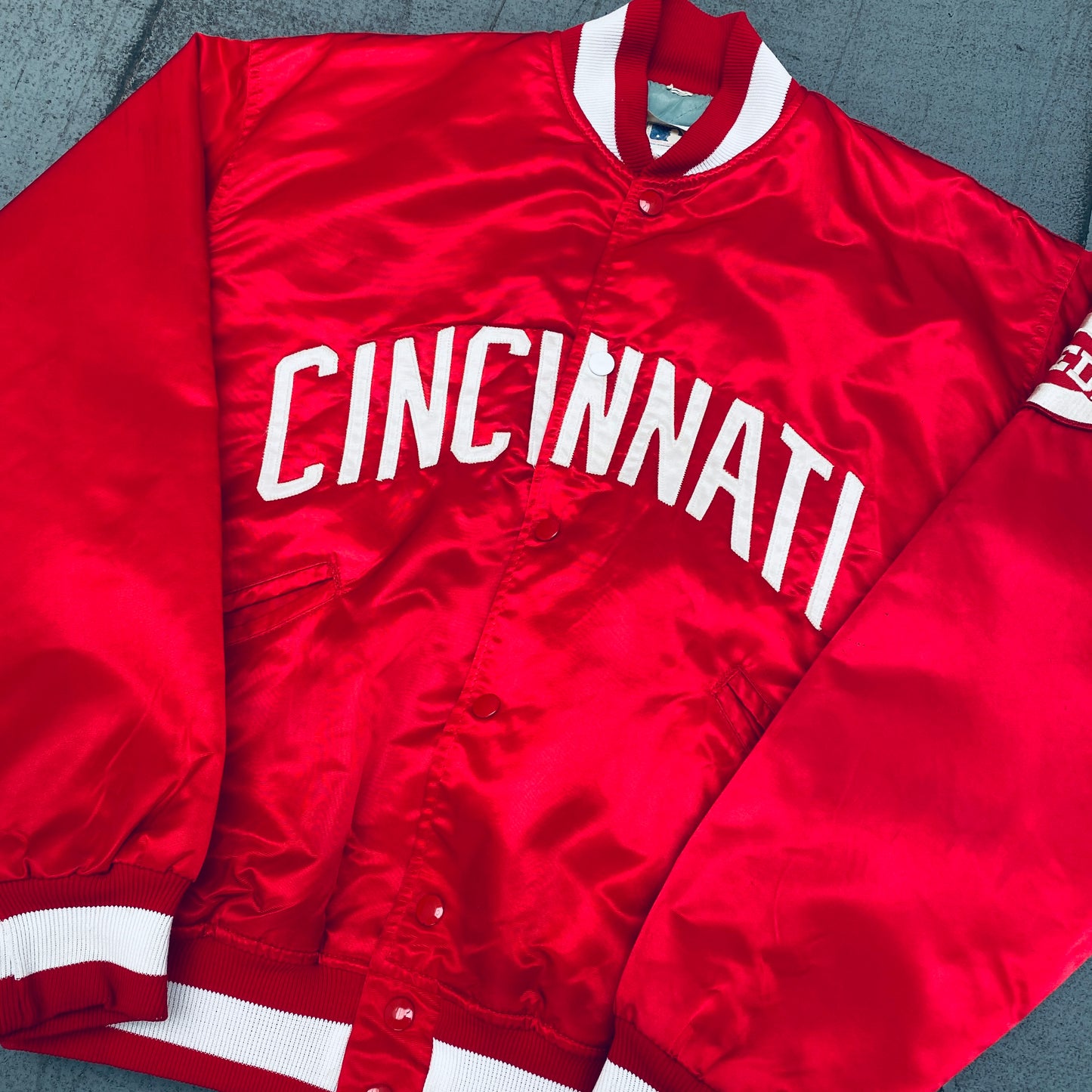 Cincinnati Reds: 1980's Satin Stitched Spellout Bomber Jacket (M)