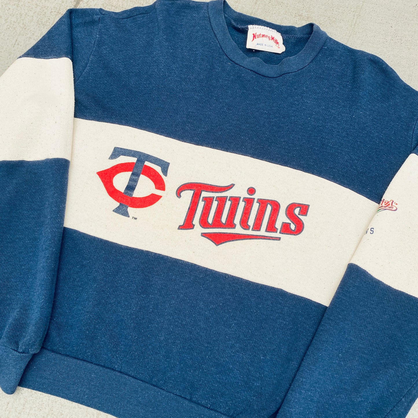 Minnesota Twins: Nutmeg Mills 1987 World Series Champions Sweat (M/L)