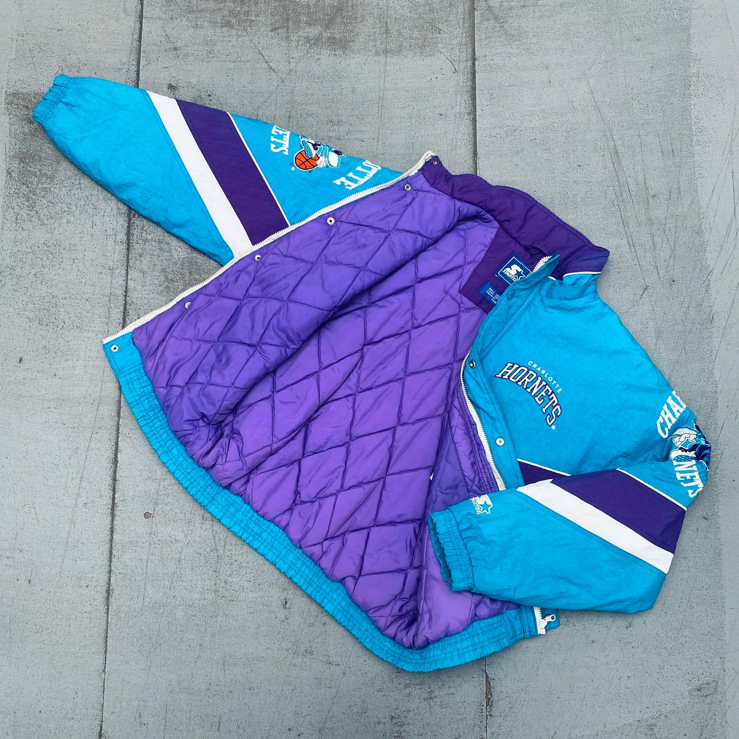 Charlotte Hornets: 1990's Fullzip Starter Chevron Jacket (S/M)