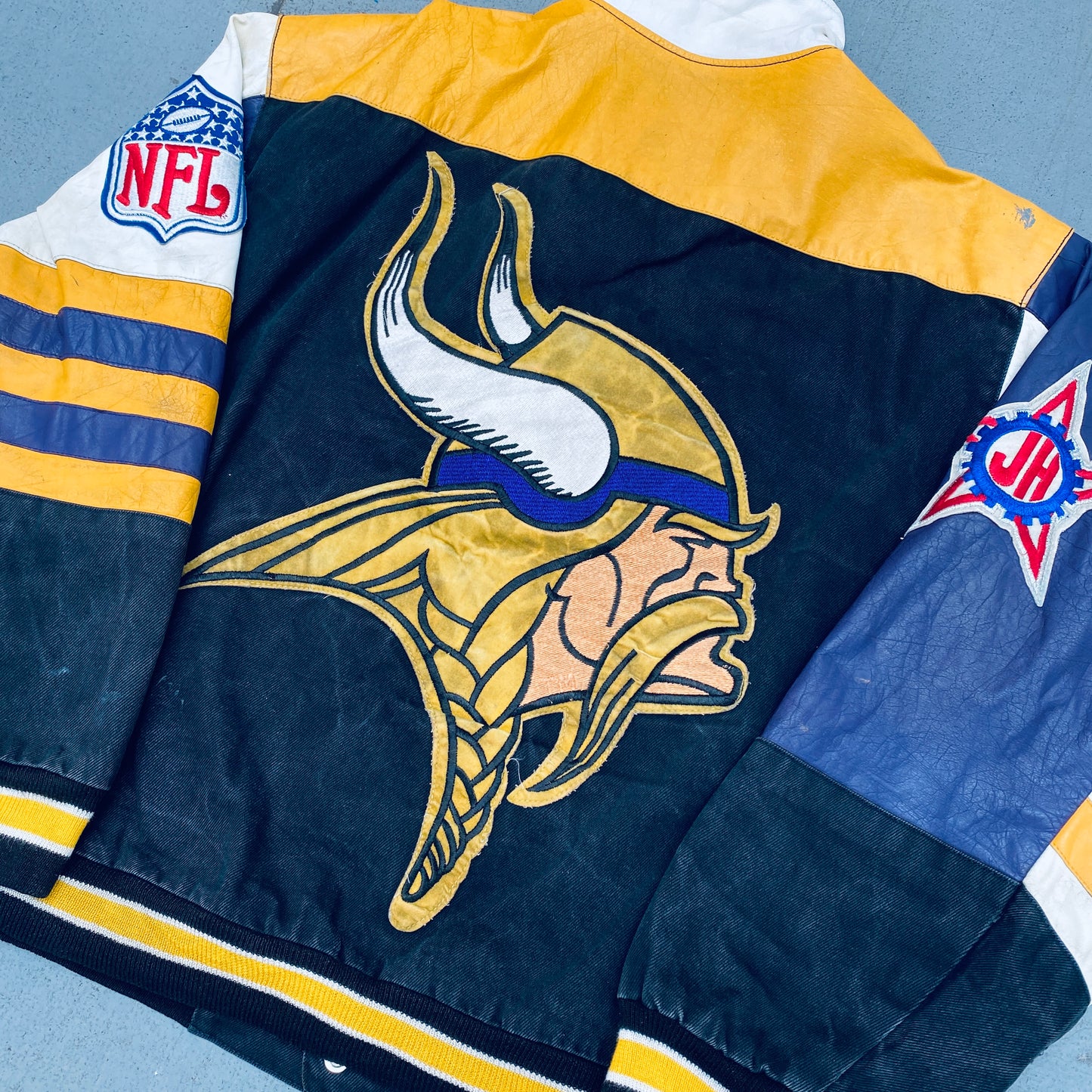 Minnesota Vikings: 1990's Jeff Hamilton Jacket (XL)