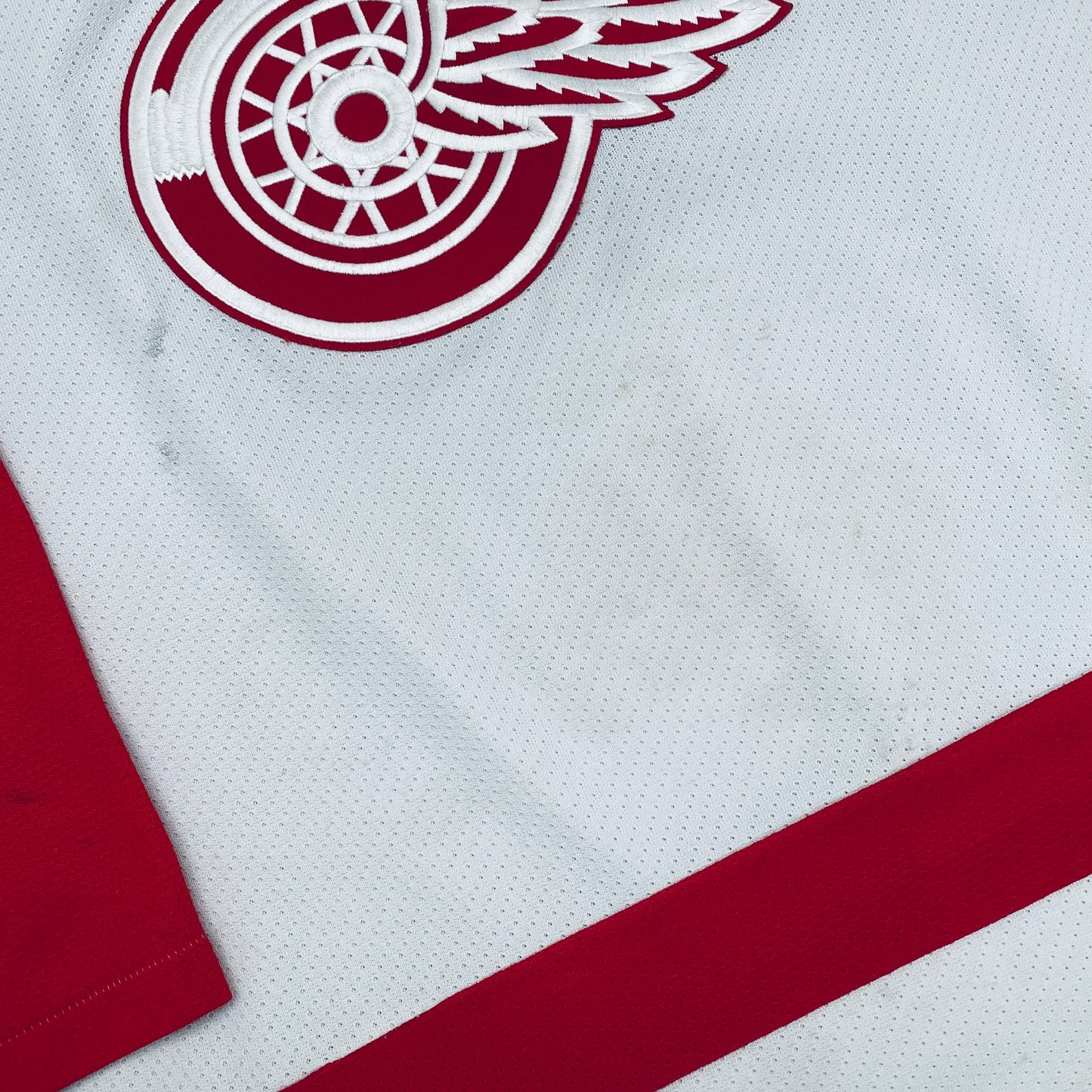 Detroit Red Wings: 1997 CCM Jersey (L)