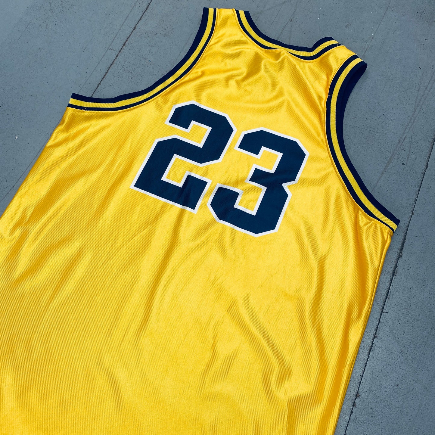 Michigan Wolverines: 1990's No. 23 Nike Jersey (XL)