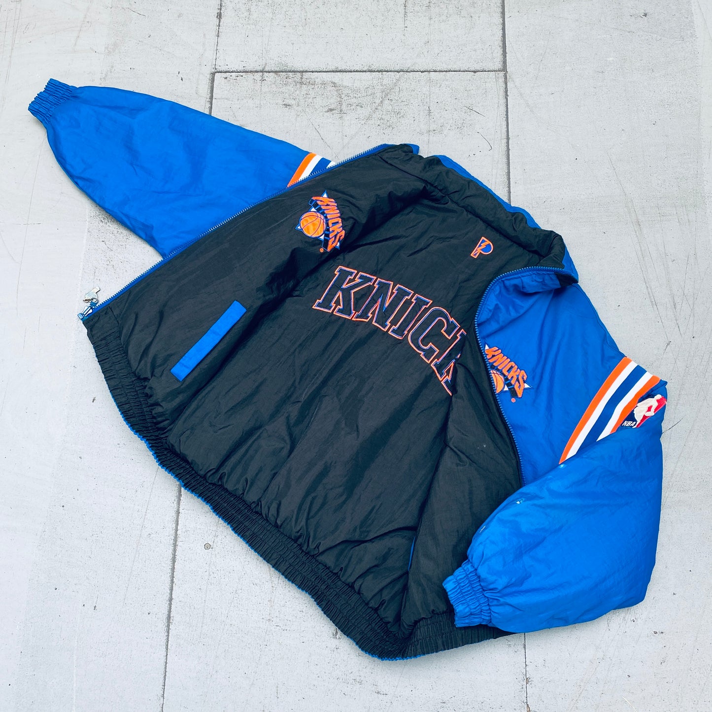 New York Knicks: 1990's Pro Player Reversible Fullzip Jacket (XL/XXL)