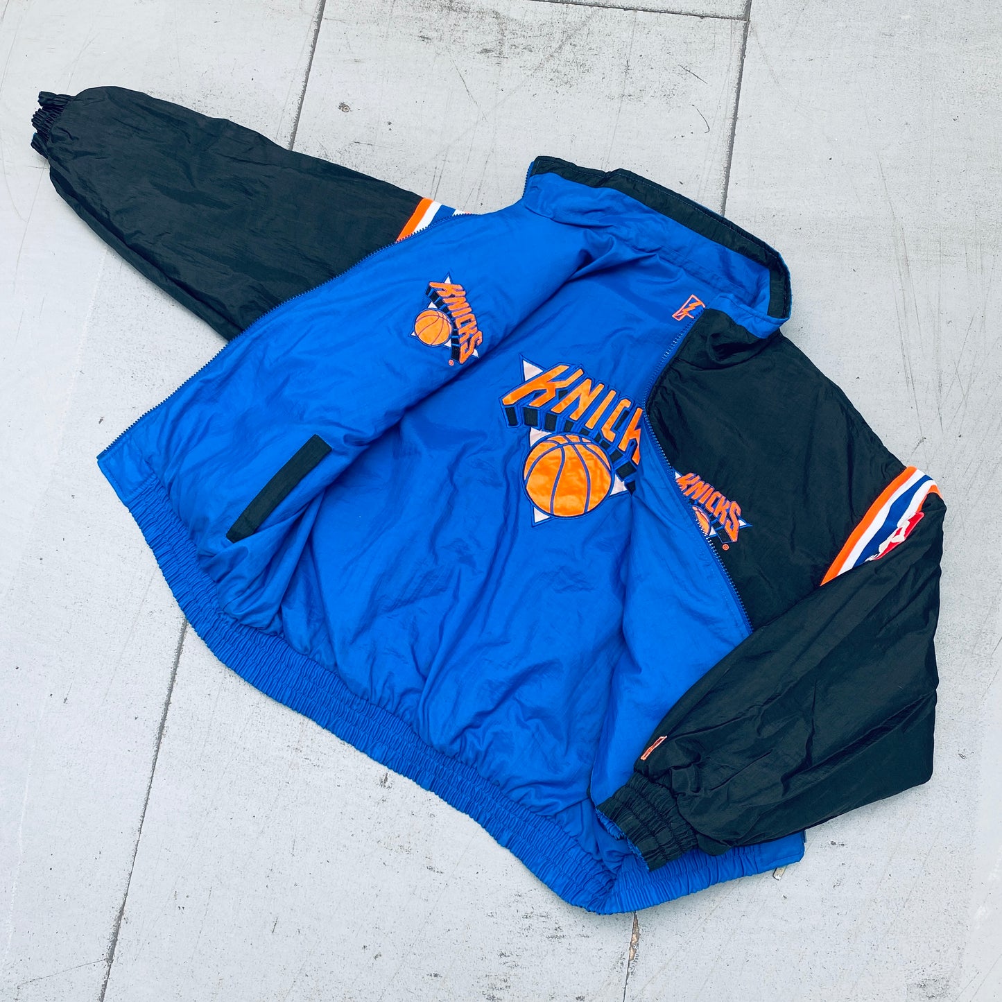 New York Knicks: 1990's Pro Player Reversible Fullzip Jacket (XL/XXL)