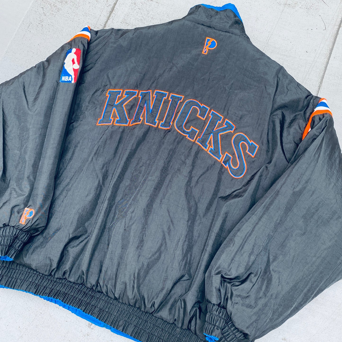 New York Knicks: 1990's Pro Player Reversible Fullzip Jacket (XL/XXL)