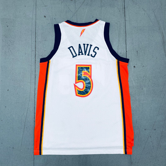 Golden State Warriors: Baron Davis 2005/06 White Reebok Stitched Jersey (L)