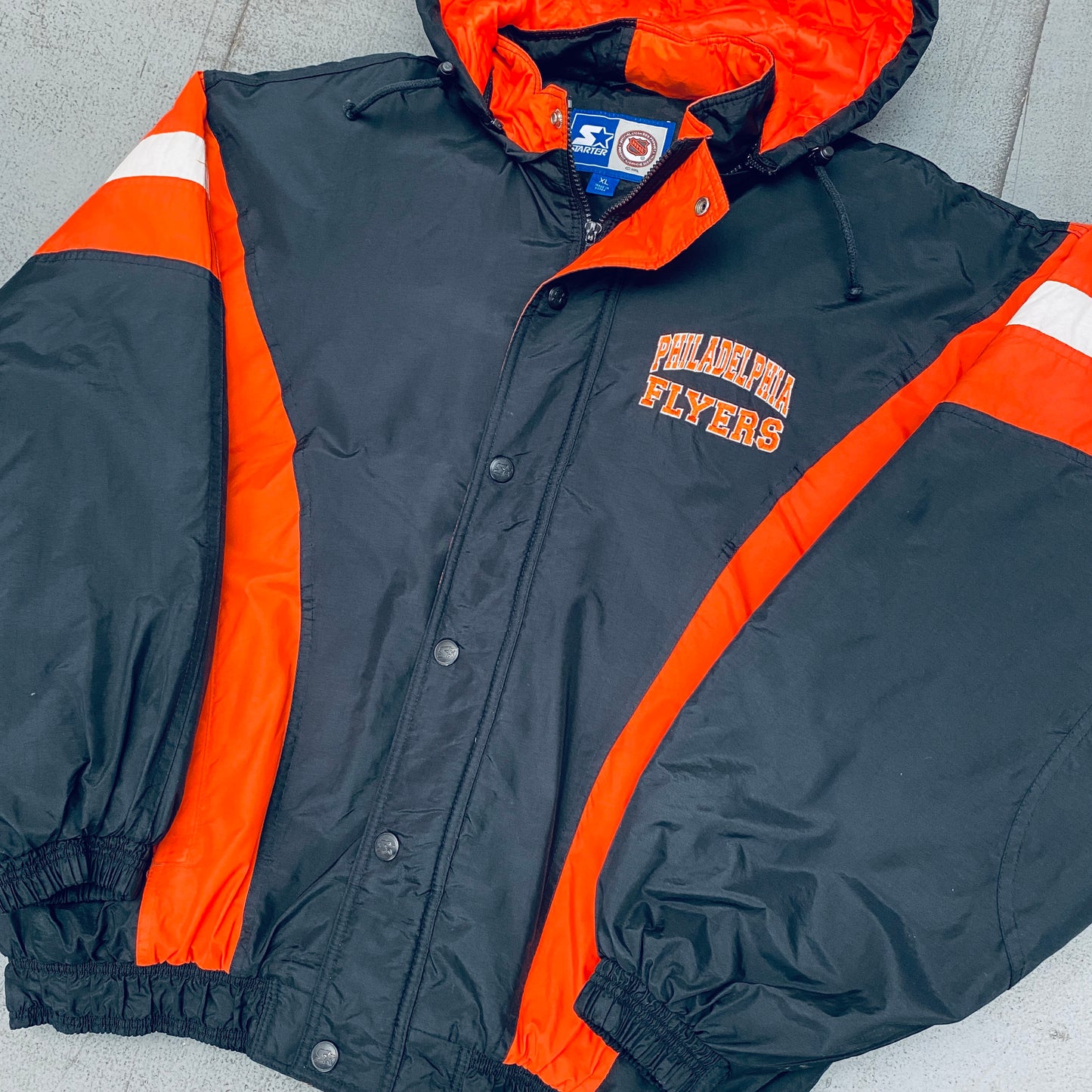 Philadelphia Flyers: 1990's Starter Fullzip Jacket (XL)