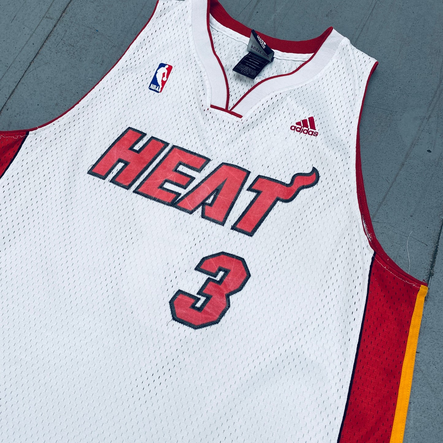 Miami Heat: Dwyane Wade 2006/07 White Adidas Stitched Jersey (L)