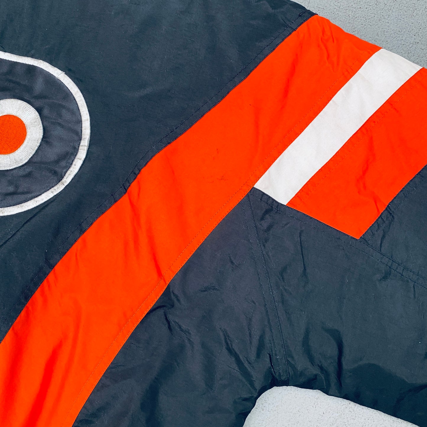 Philadelphia Flyers: 1990's Starter Fullzip Jacket (XL)