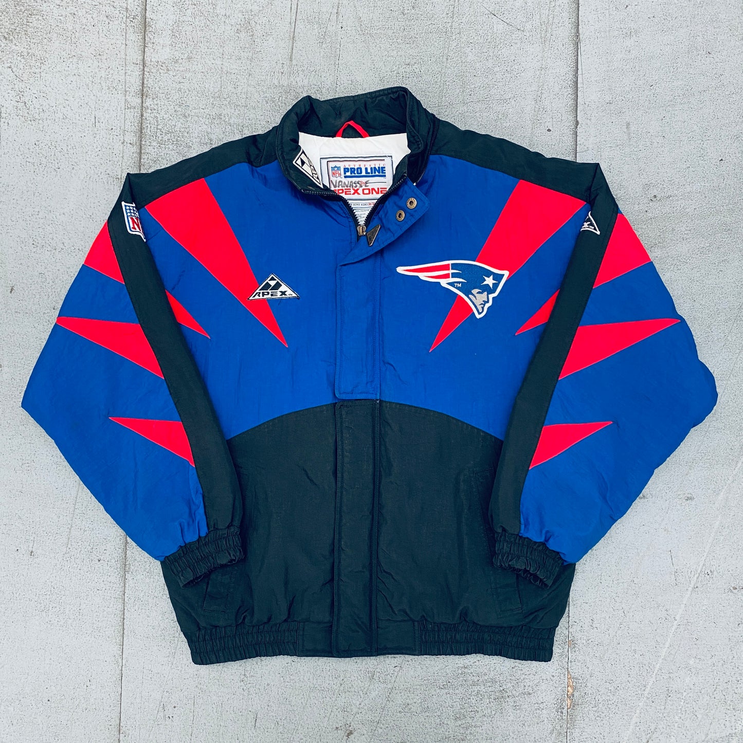 New England Patriots: 1990's Apex One Sharktooth Fullzip Proline Jacket (M)