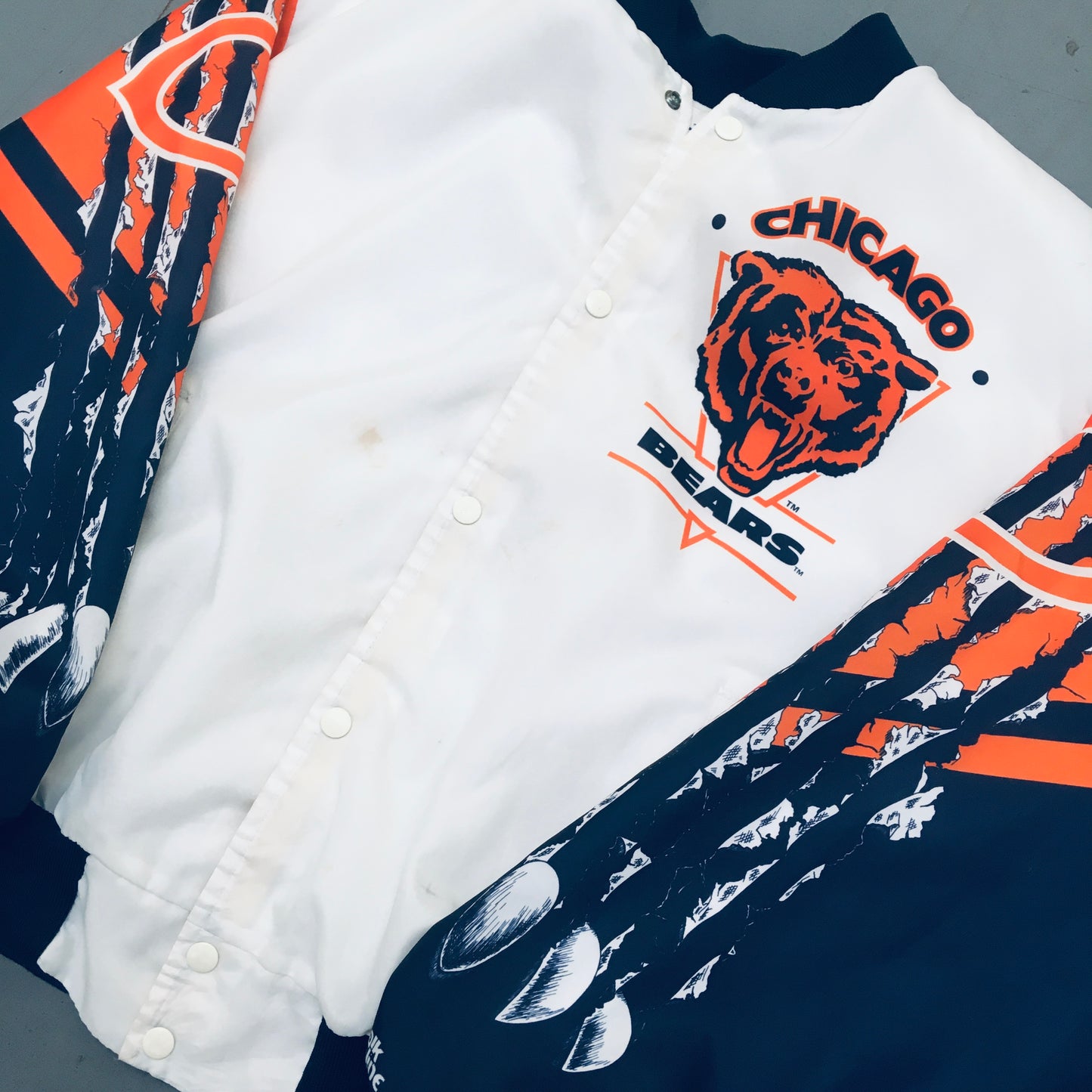 Chicago Bears: 1990's Chalk Line Fanimation Jacket (L/XL)