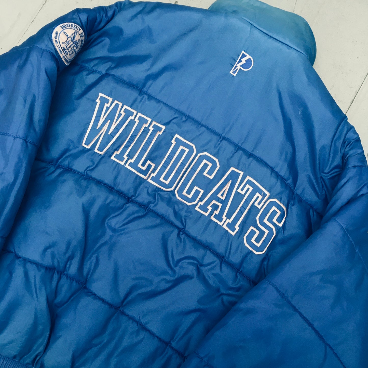 Kentucky Wildcats: 1990's Reversible Pro Player Jacket (L/XL)