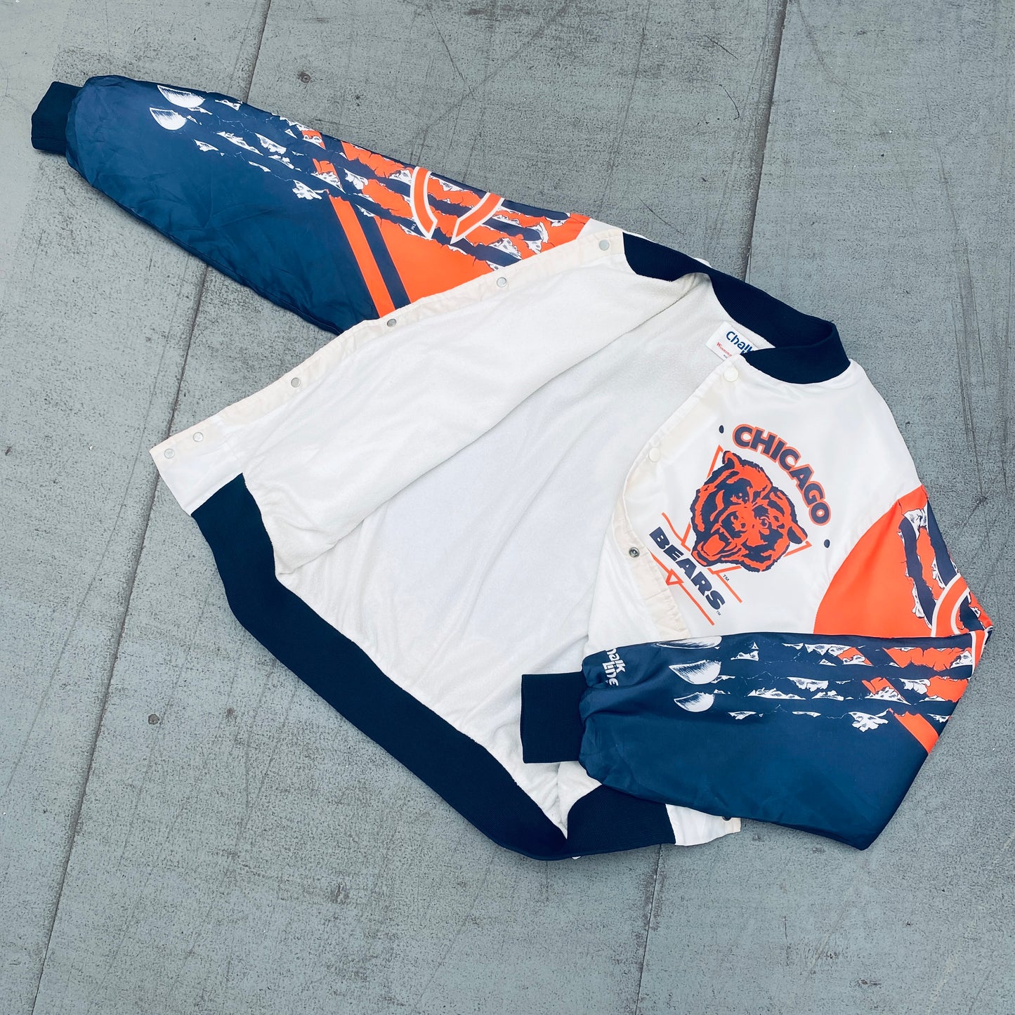 Chicago Bears: 1990's Chalk Line Fanimation Bomber Jacket (M)