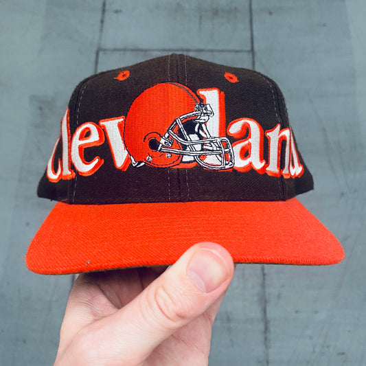 Cleveland Browns: 1990's Logo 7 Embroidered Snapback