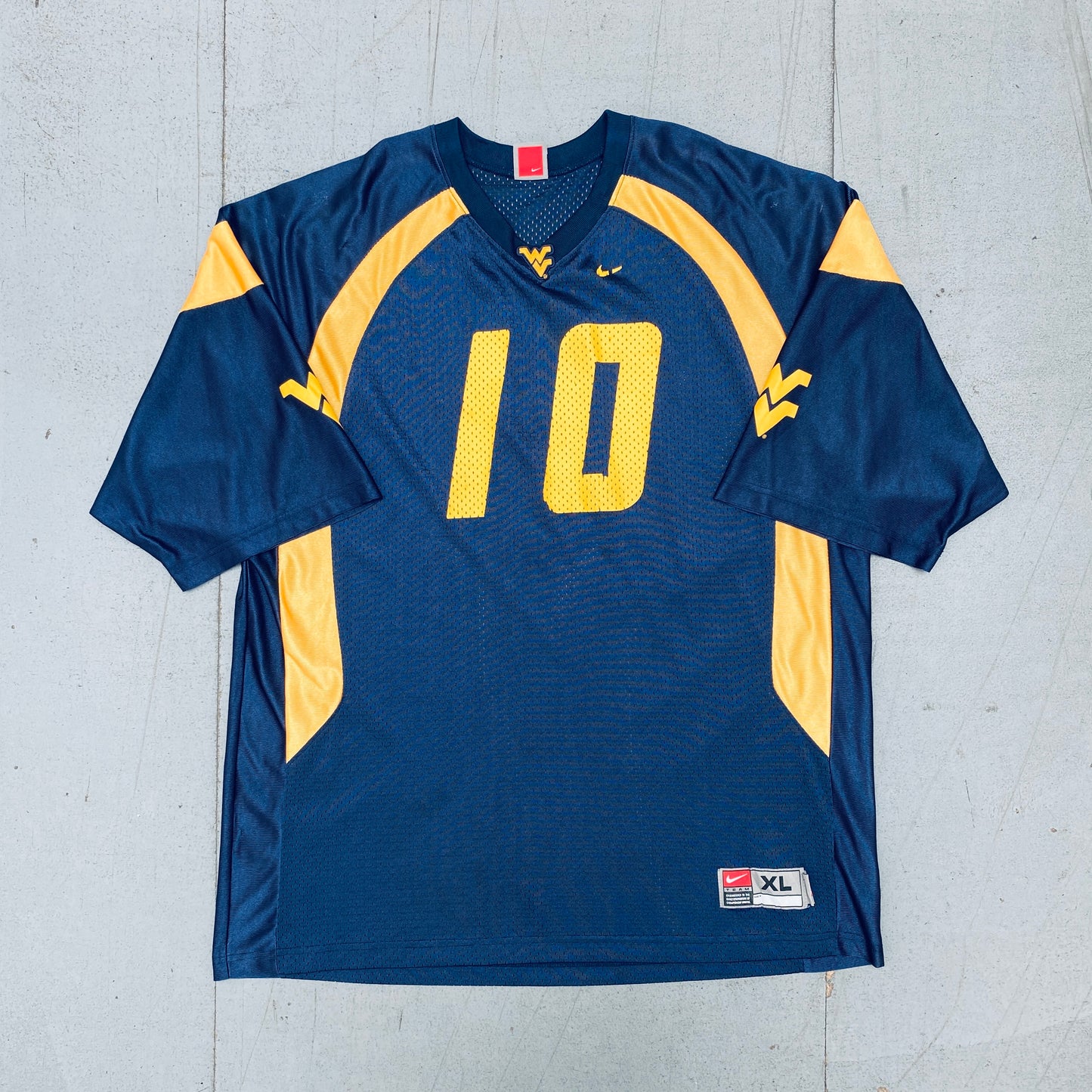 West Virginia Mountaineers: No. 10 "Steve Slaton" Nike Jersey (XL)